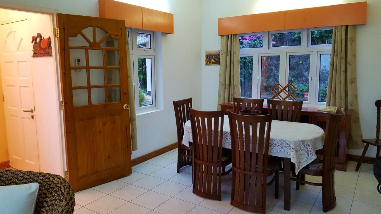 Hibiscus House Seychelles Self Catering Lägenhet Victoria Exteriör bild