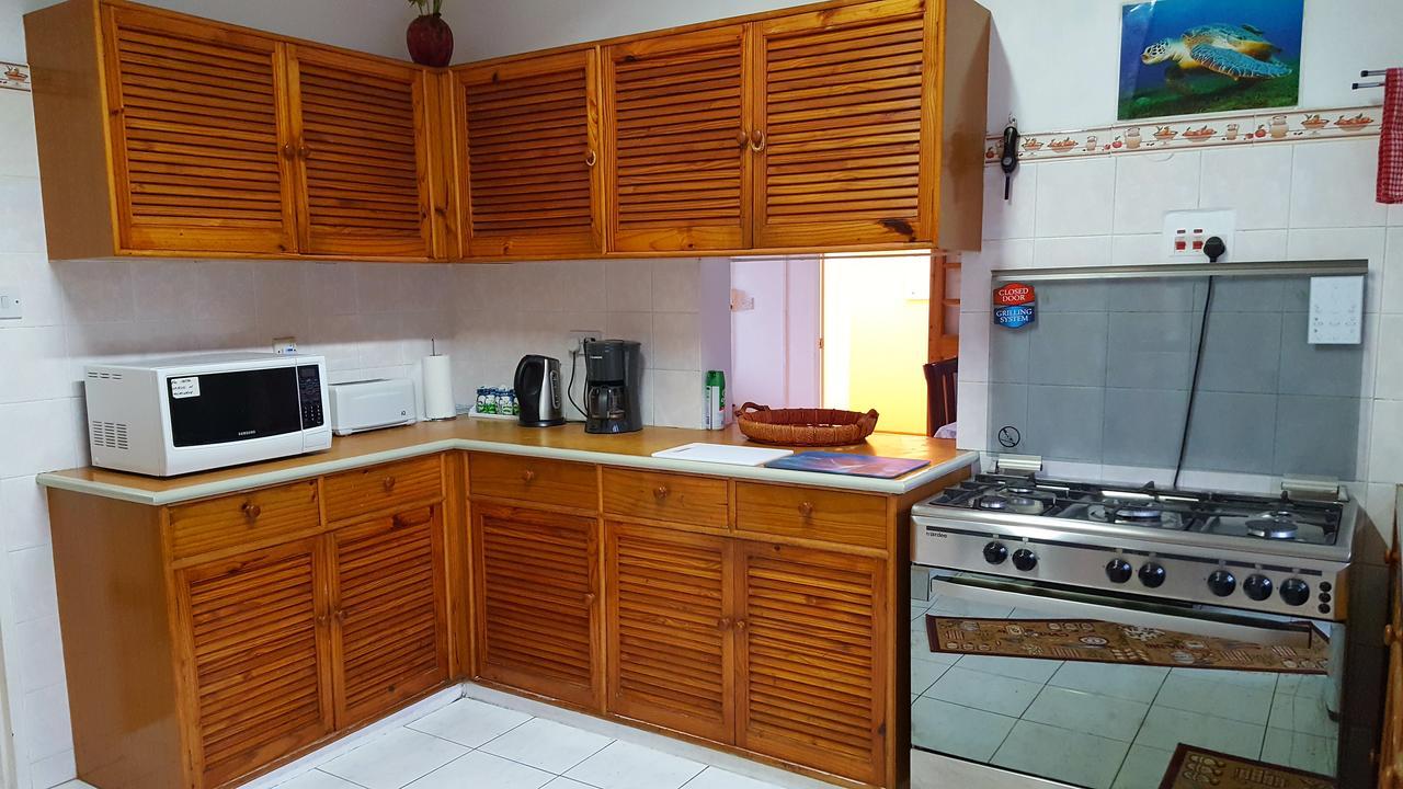 Hibiscus House Seychelles Self Catering Lägenhet Victoria Exteriör bild